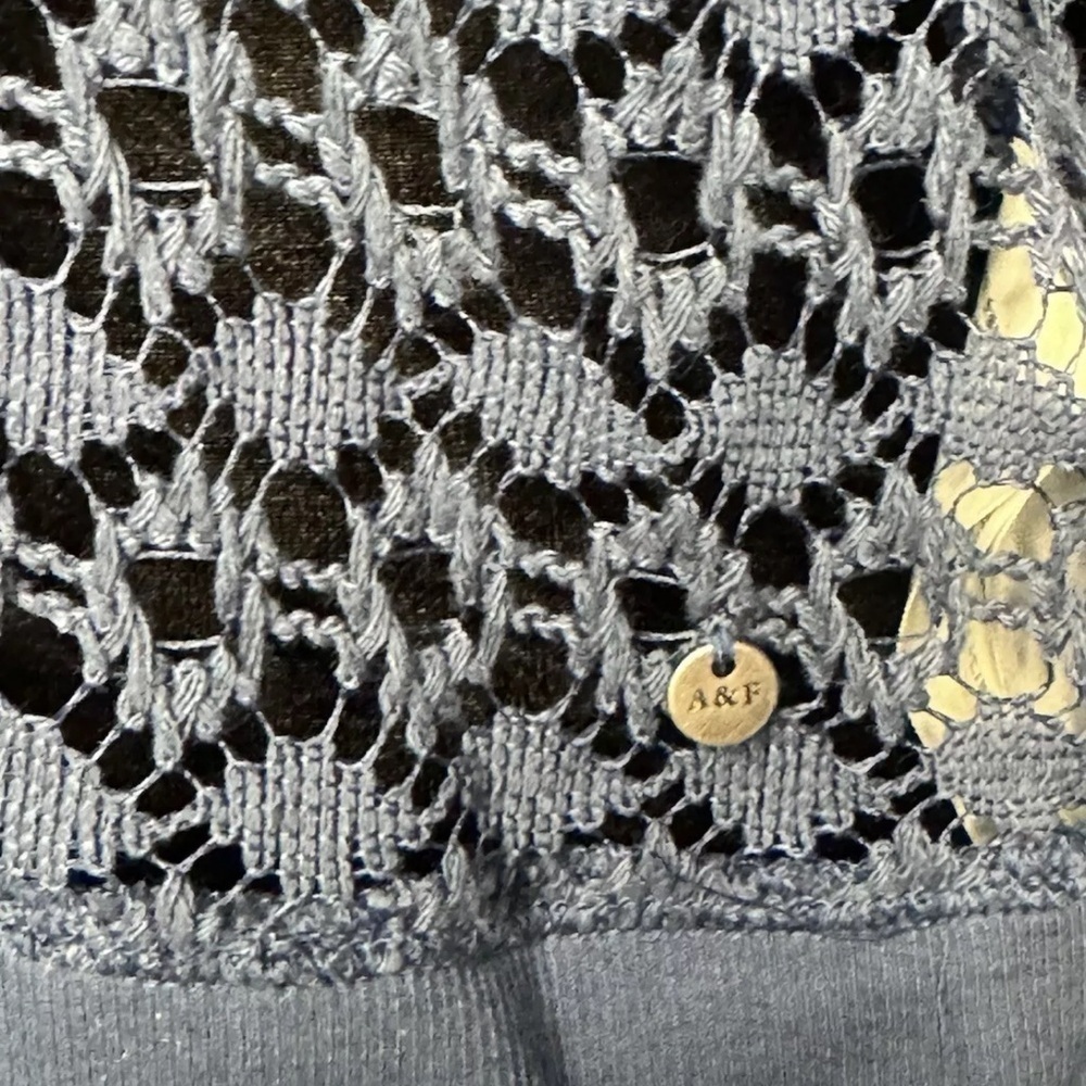 Abercrombie & Fitch Top L Blue Crochet Open Knit Boxy Festival Concert Beach EUC - Picture 4 of 6